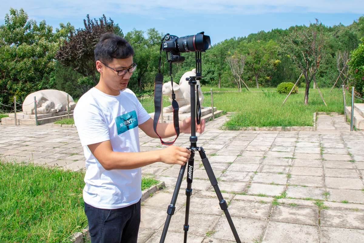 使用者如何拍攝全景圖？全景圖都有哪些特點？